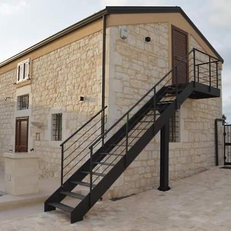 Il Carrubo Holiday House Scicli Exterior photo